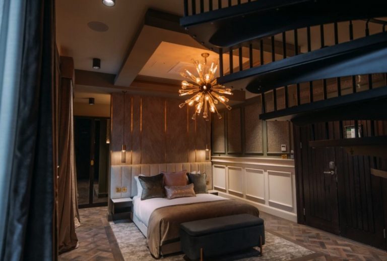 Manorview unveils new honeymoon suite after luxury makeover